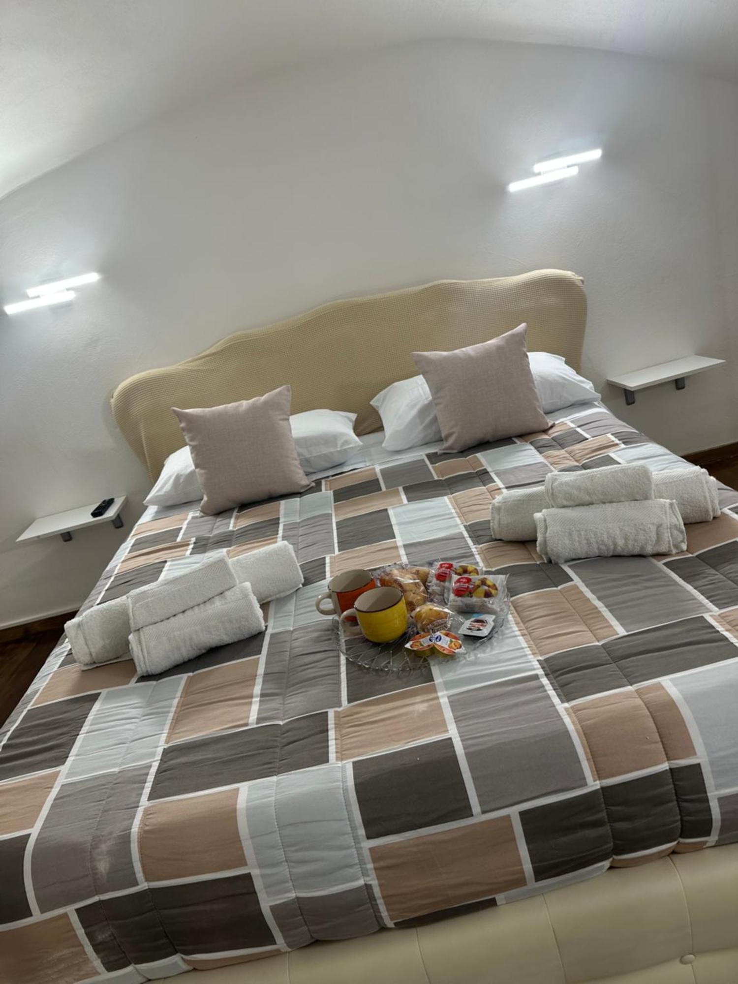 דירות נאפולי Aurora House מראה חיצוני תמונה